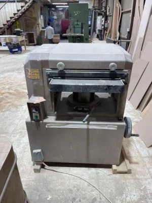 منشار شريط ايطالي 60 سم  ماكينة رابوه  وماكينة تخانه  وماكينة  حلية  صناعة مصرية