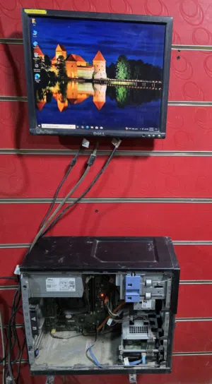 حاسوب Dell 3020 كور i3 الجيل الرابع مع شاشة Dell ب 100 الف فقط