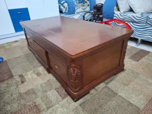 طاولة وسط خشب ثقيل