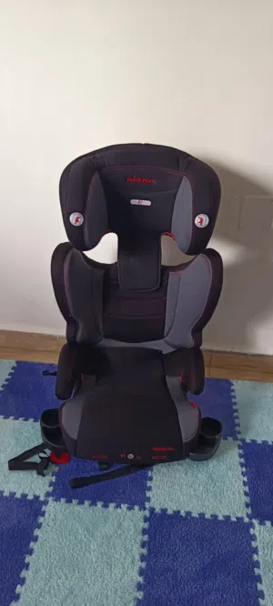 كارسيت اطفال  من سنه الى 5سنوات تقريبا