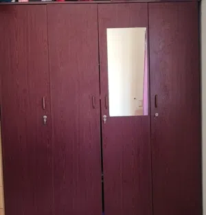 wardobe 3 doors ...