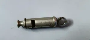 صافره بريطانيه اثريه من الحرب العالمية الأولى