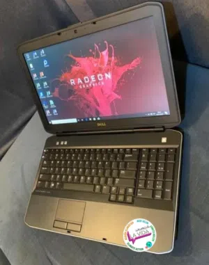 لابتوب dell معدن بحالة الجديد تماما