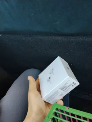 سماعة Apple الجيل الثاني