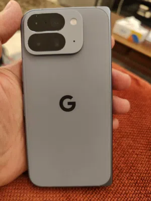 Google pixel fold 10 , 256 giga ,used in excellent condition. جوجل بيكسل فولد 10  استعمال بحاله ممت