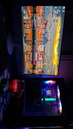 بي سي قيمنق بحاله ممتازه جدا