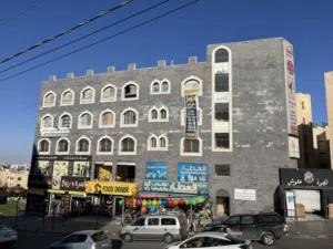 طابق كامل للإيجار مساحة 220م2 مكاتب للايجار مساحة 50م2