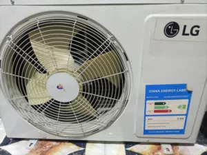 سبلت للبيع مستعمل نضيف نص طن ماركة آل جي