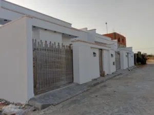 2 منازل للبيع في عين زارة الكحيلي سعر الواحد 315 الف كاش أو تحويل مقسمات جامع فاطمه الزهراء