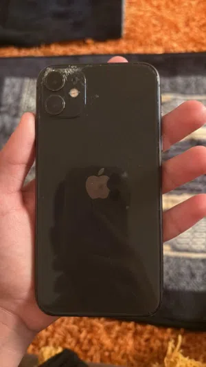 Apple iPhone 11 64 GB in Tripoli
