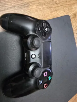 PS 4 للبيع
