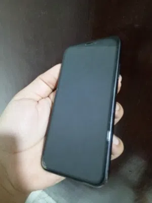 ايفون اكس لون اسود