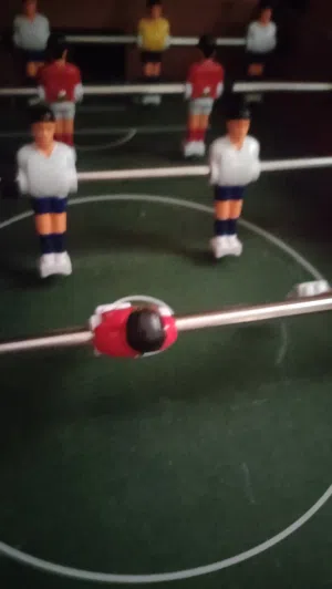 لعبة كرة القدم الشهيرة