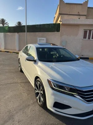 Used Volkswagen Passat in Tripoli