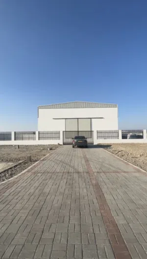 Wherehouse in Khazean city مستودع في مدينة خزائن استخدام صناعي ولوجستي