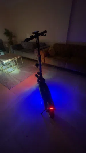 Scooter goes 40+ km (price negotiable) everthing is good and working