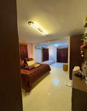 3 Bedrooms . 3 Bathrooms . 180 m23