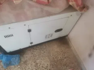 مولد قوه 9k حالته شبه جديد مش خادم الا 20ساعه ليه فتره مولعش يبي بطاريه اموره كويسه