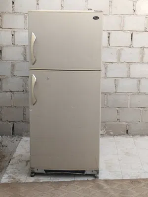 ثلاجه شغاله السعر 20