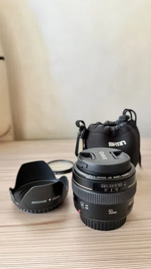 Canon EF 50mm f/1.4 USM