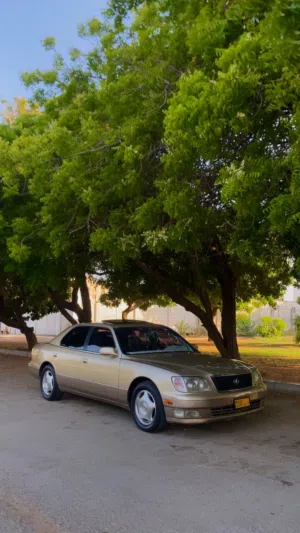 Used Lexus LS in Al Batinah