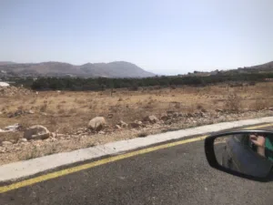 ارض للبيع ......