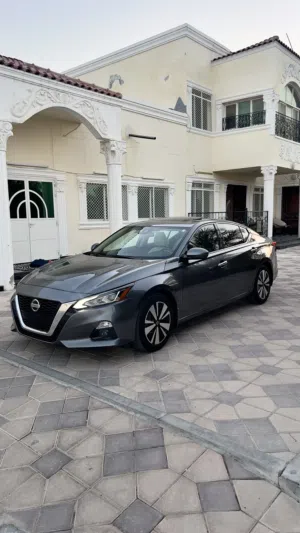 Used Nissan Altima in Abu Dhabi