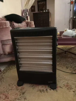 مدفأة كهربائية بحالة جيدة