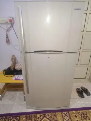 مجموعة أغراض للبيع لدواعي السفر