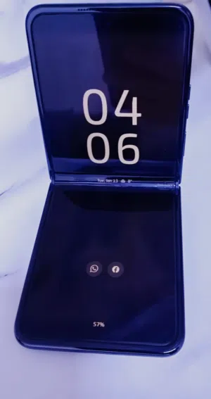 motorola razr 50