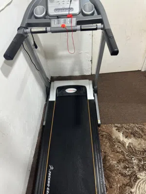 للبيع جهاز جري استخدام قليل شبه جديد