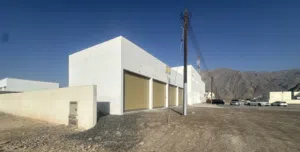 Industrial 4 Shops with Massive Backside Warehouse