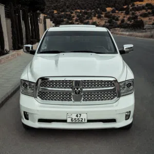 Dodge Ram Limited 2014 / 4*4 / 5700 Hemi V8 / فل كامل فحص كامل اعلى صنف مميز جدا