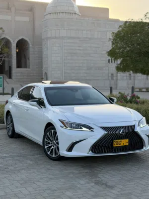Used Lexus ES in Al Dakhiliya