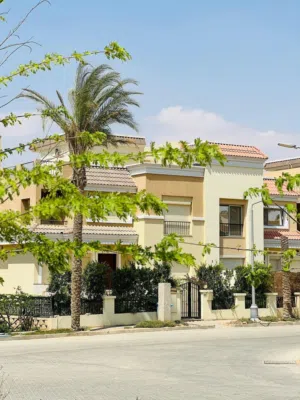 للبيع فيلا لقطه في سراي قسط على 12 سنه