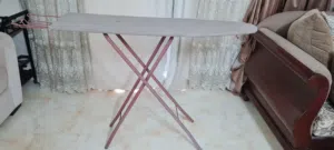 ترابيزة مكواه ثقيلة  حالة ممتازة كالجديدة