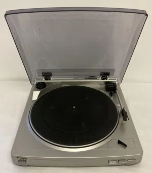 Aiwa Stereo Turntable System  مشغل اسطوانات فينيل ماركه ايوا الياباني نظام فل توماتيك نظيف وشغال سعر