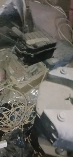 كواشف 2000 وكوابل وقلاب