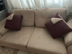 كنب جيد جداً