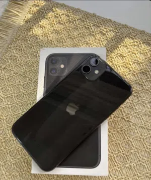 Apple iPhone 11 128 GB in Al Karak