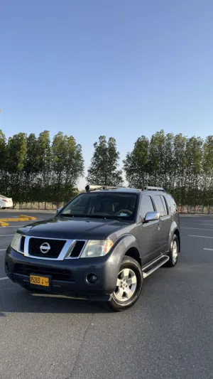 Used Nissan Pathfinder in Al Dakhiliya