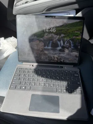 Microsoft Pro 9