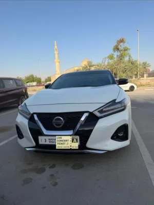 Nissan maxima 2019
