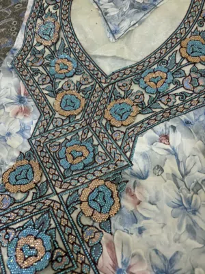 مخور حرير إندونيسي 3D  نقشة الزهور