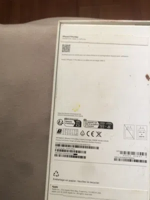 iPhone 17 pro max broken screen