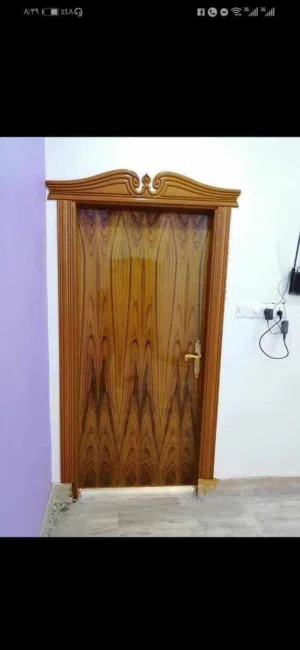 معمل نجارة لتفصال كافة الابواب جرجوب 3×6 مترين و20 ارتفاع ماليزي والطلاگه