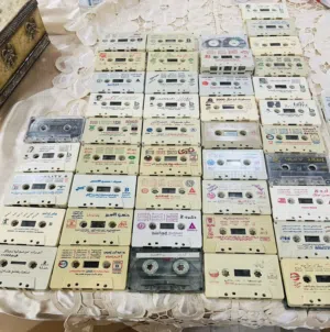 60 كاسيت - أشرطة لأكثر من 35 فنان خليجي وعربي - نوادر
