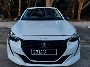 Peugeot . 208 . 2022 . Used4