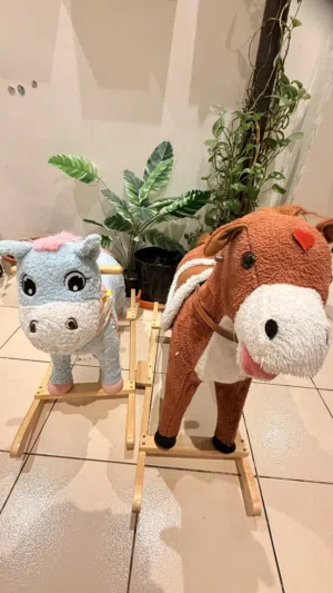 2 pcs Horse Ride for kids excellent condition