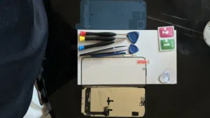 شاشة iPhone 15 جديدة مع عدة صيانة كاملة